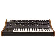 סינתסייזר Moog Subsequent 37 למכירה 